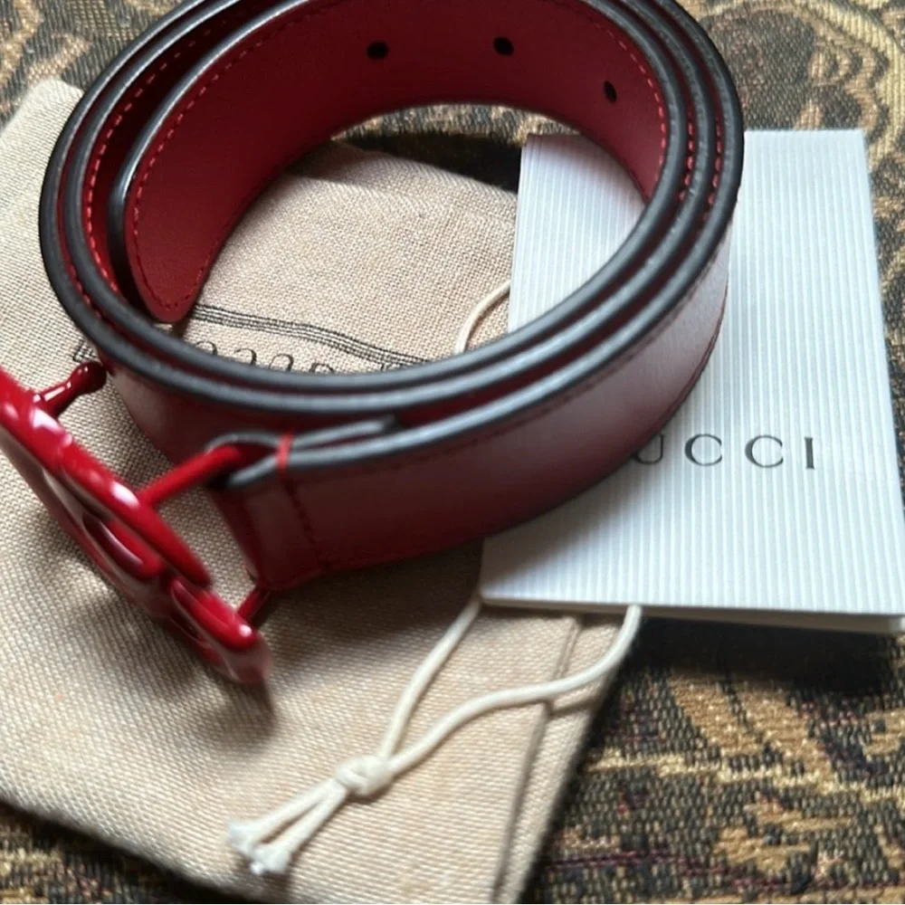 Red Kids Size Large Gucci Belt